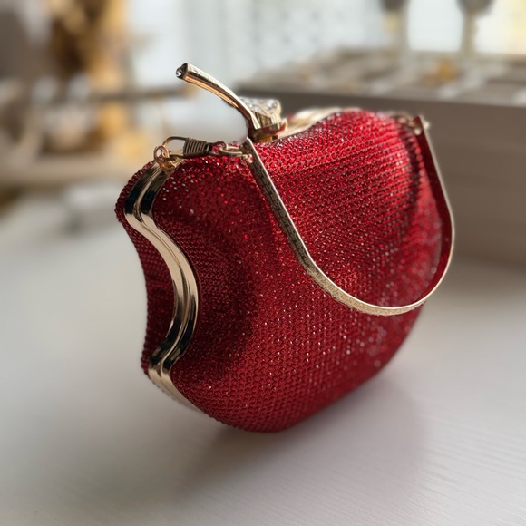 Apple Shaped Bag with Sparkles
Exclusive red apple-shaped bag, - Picture 3 of 7